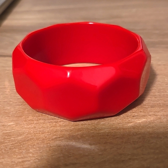 Y2K Red Plastic Hexagonal Design Bracelet - Picture 1 of 6